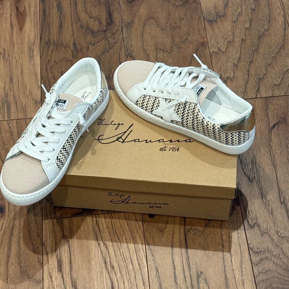 Vintage Havana Carla Sneakers Tweed Multi Mix Gold Star Low Top Womens 7.5 NWT